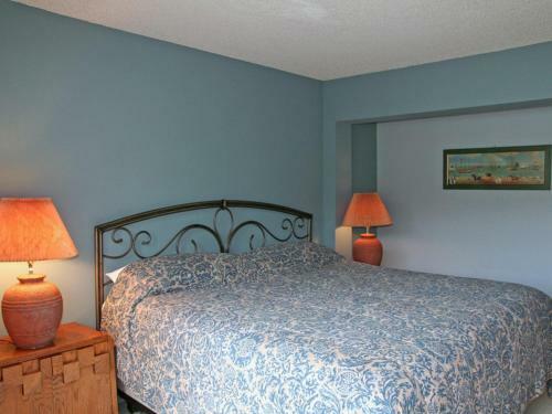 Bahia Vista Condos By Catalina Vacations