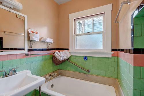 Avalon Family Homes By Catalina Vacations
