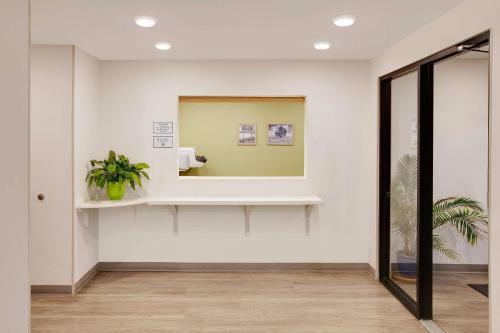 Hotel Woodspring Suites Bakersfield Airport
