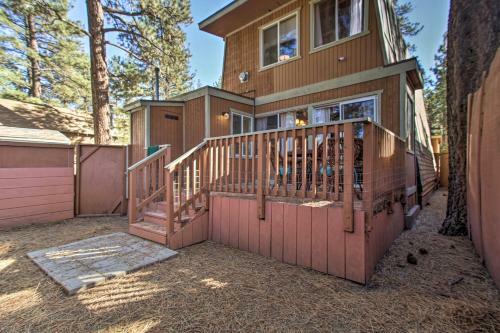 Cozy Cabin About 4 Mi To Snow Summit Ski Resort!