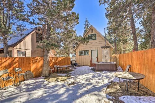 Rustic Cabin With Hot Tub, About 5 Mi To Ski Slopes