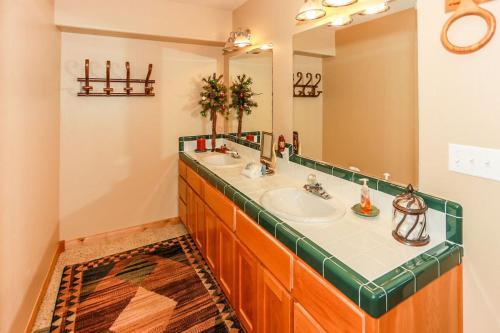 Moonridge Mountain Retreat-1876 By Big Bear Vacations