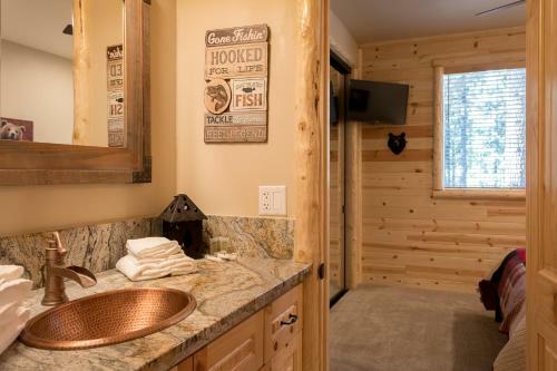16 - Austin Bear Mountain Lodge - Discounted Price