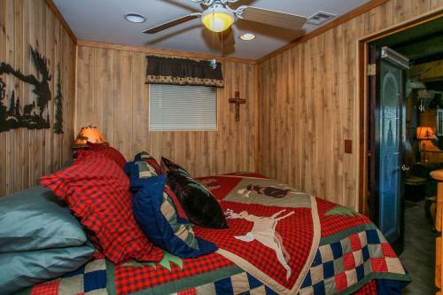 Moon Escape - 1961 By Big Bear Vacations