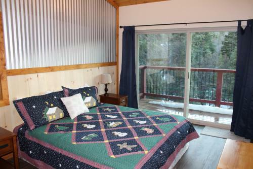 A-frame Delight Is A Beatiful Recently Remodeled Home, Super Close To The Slopes!