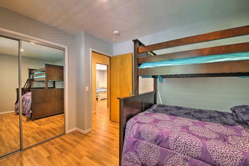 Big Bear Home With Yard - 2 Mi To Lake And Skiing!