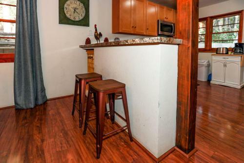 Plymouth Chalet - 1963 By Big Bear Vacations