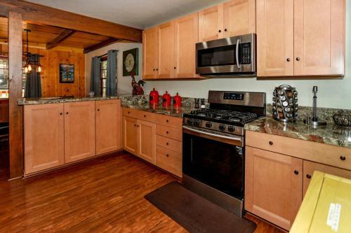 Plymouth Chalet - 1963 By Big Bear Vacations