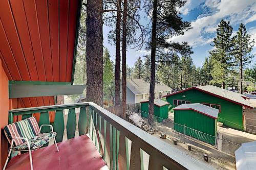 Walk To Resort! Summit Basecamp With Private Hot Tub Home