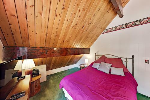 Walk To Resort! Summit Basecamp With Private Hot Tub Home