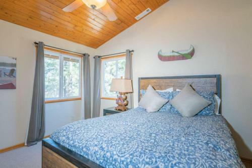 Bear Feet Retreat