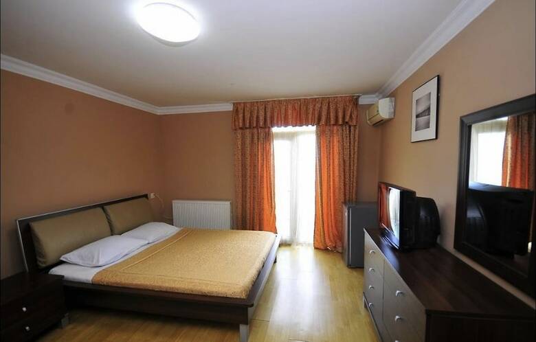 Prestige Hotel