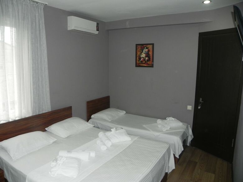 Hotel Leon