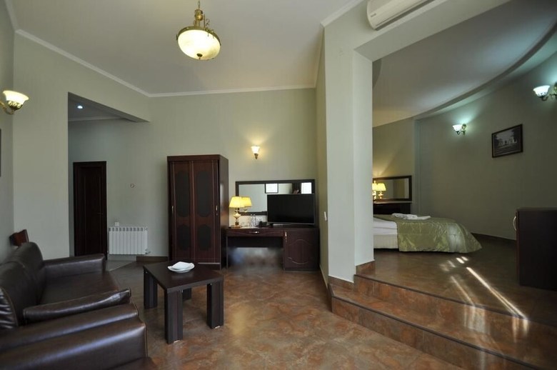 Hotel O. Galogre