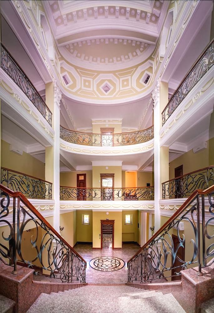 Hotel O. Galogre