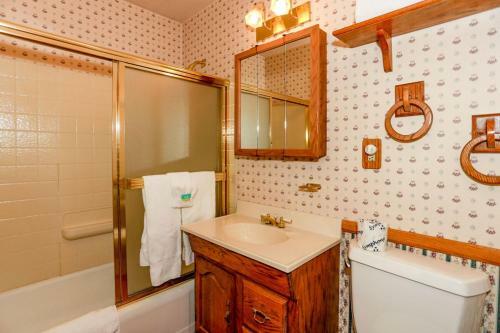 Finch Retreat - 1932 By Big Bear Vacations