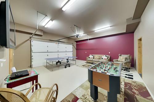 Apartamento All-suite Retreat - 2 Adjacent Units - Hot Tubs Duplex