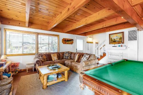 Boulder Bay Lodge