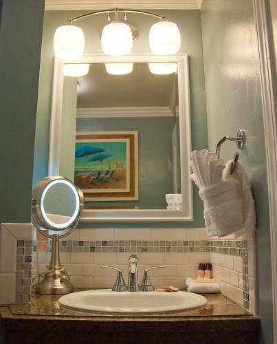 Hotel Capitola Beach Suites