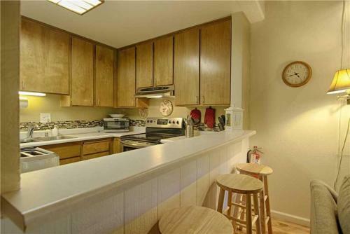Carnelian Woods Condo (Condo)