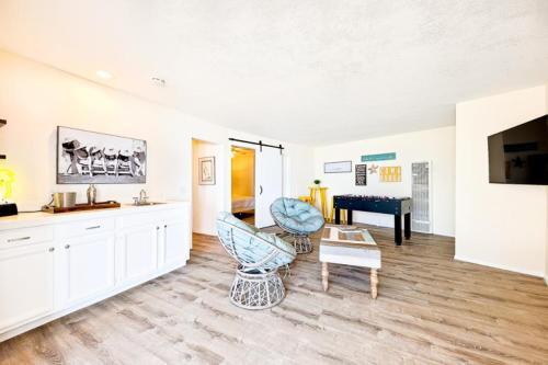 Cb-244d Ocean Point Carlsbad 3 Units