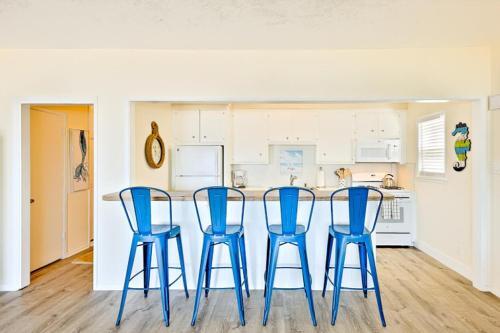 Cb-244d Ocean Point Carlsbad 3 Units