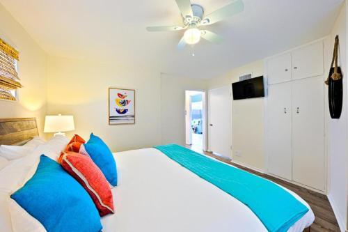Cb-244d Ocean Point Carlsbad 3 Units