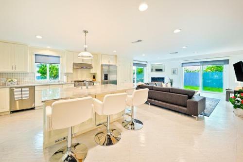 Cb-119 Modern Tamarack Cottage