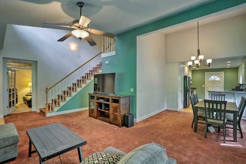 Spacious Downtown Chico Home, � Mile To Csu!
