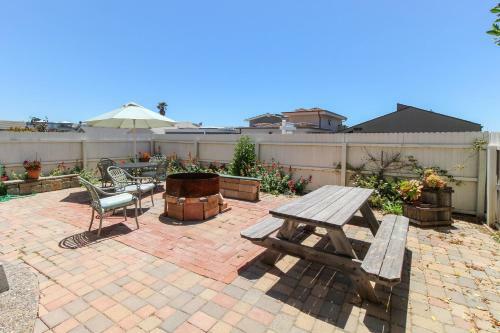 Cayucos Beach Estate