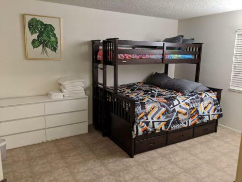Comfortable And Convenient 2 Bedroom Hideaway