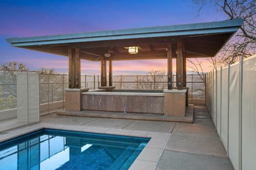 Woodhawk Vineyards Estate