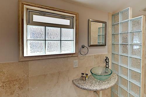 2711saub Cottage