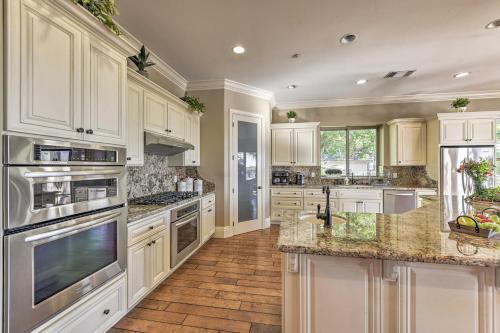 Elk Grove Getaway With Saltwater Pool Near Wineries!