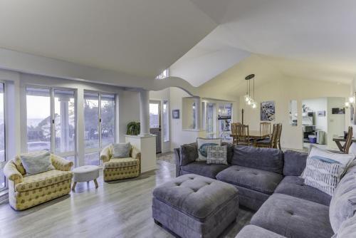 Hilton House Home