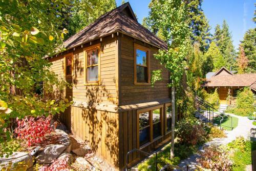 Cedar Crest - Eagle Cottage 8