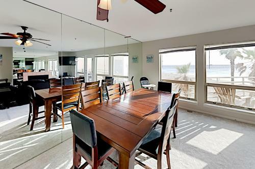 Apartamento Ocean-view Condo - Direct Beach Access Condo