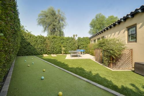 New Listing! Opulent 3-unit Estate With Private Pool Home