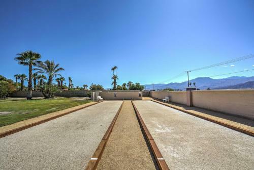 Indian Palms Country Club Townhome On Golf Course!