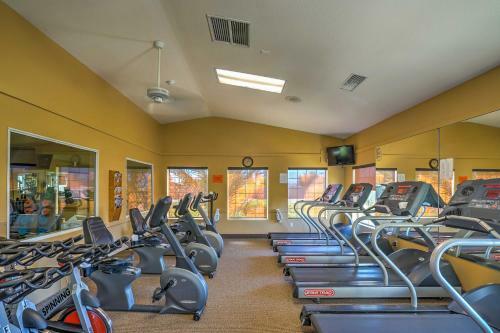 Indian Palms Country Club Townhome On Golf Course!