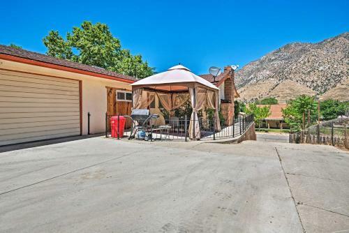 Scenic Kernville Home - Walk To Downtown And River!