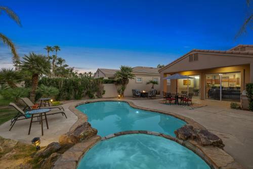 Desert Hideaway Private Pool Spa Bbq And Firepit