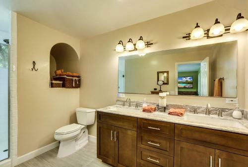 La Quinta Vacation Pool Home