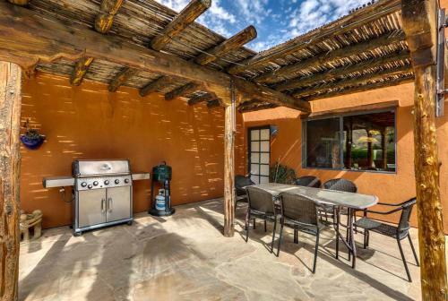 La Quinta Vacation Pool Home