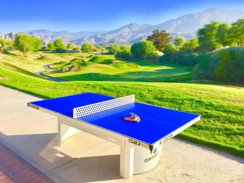 Must See-5 Star Rated-stunning Views, Pool, Spa And More