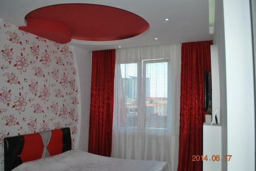 Irakli's Apartment With Terrace