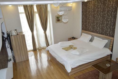 Grand Royal Hotel