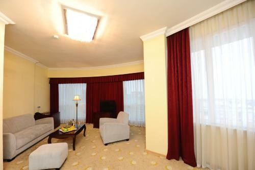 Aisi Hotel