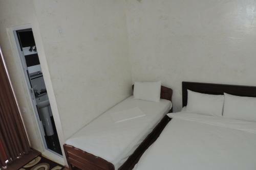Beach House Hotel
