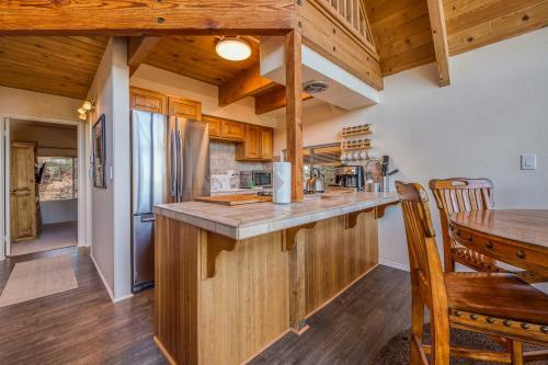 Private Hilltop Retreat